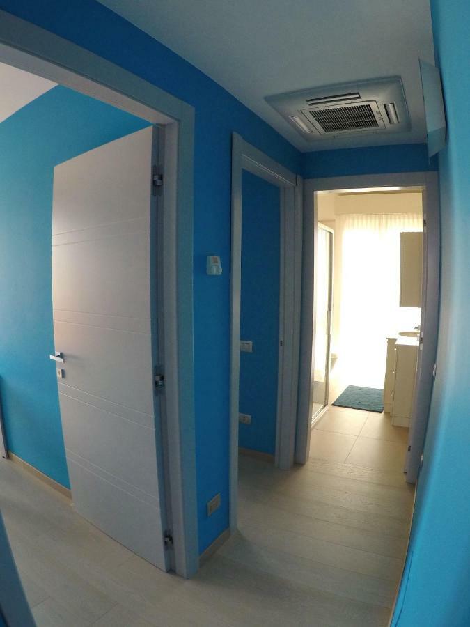 Levante Appartamento Di Pregio, Terrazza E Vista Panoramica Sul Mare E La Citta Виареджо Екстериор снимка